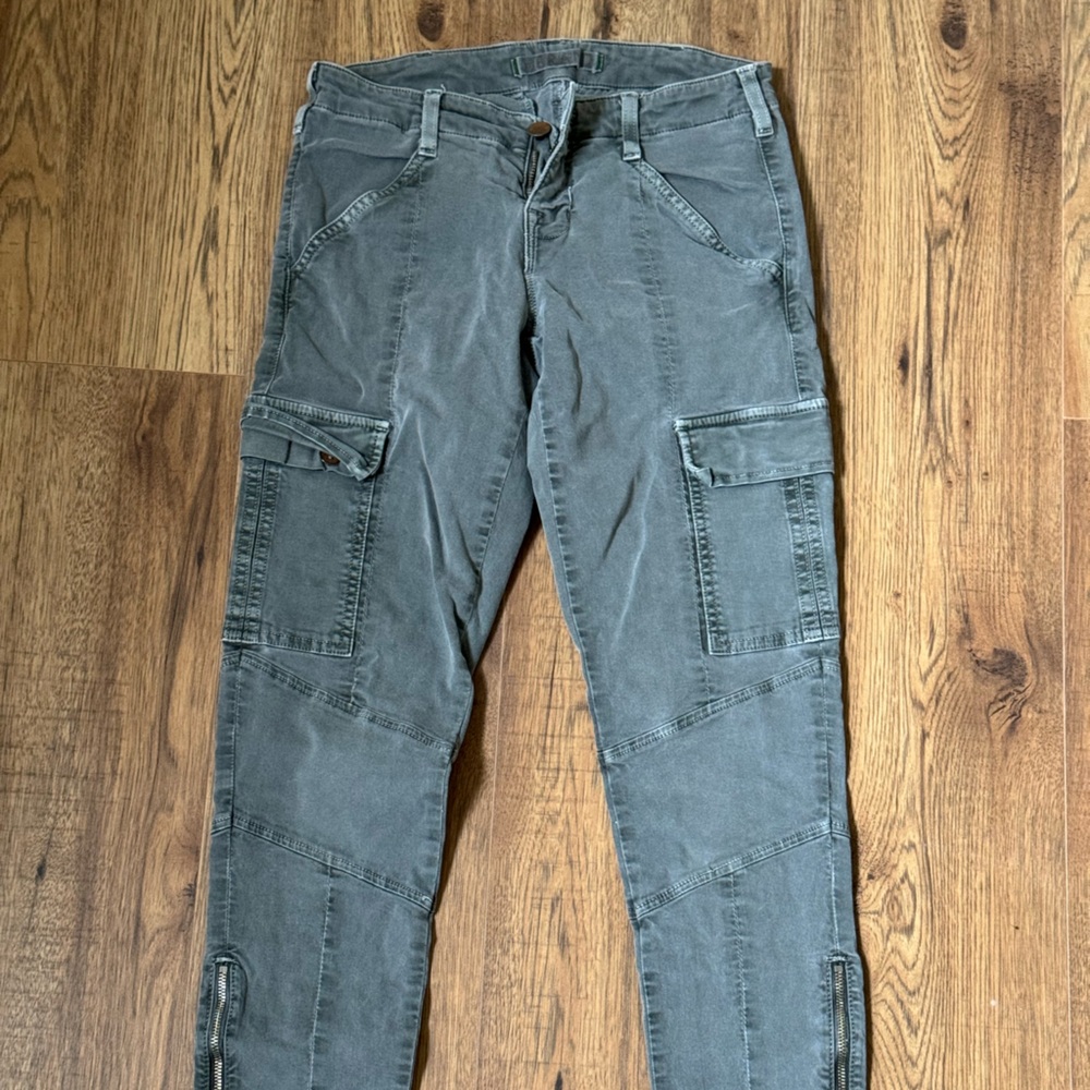 J Brand Gray Relaxed Jeans with Vintage Appeal